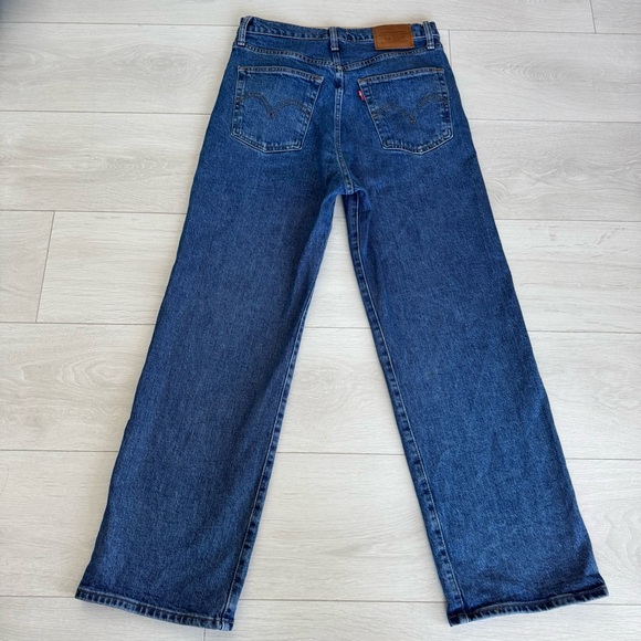 Levi’s Ribcage Straight Ankle Premium Denim Button Fly Jeans Medium Wash Sz 28 - Picture 4 of 10